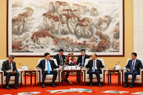 ХЯТАДЫН ҮНДЭСНИЙ ГАЗРЫН ТОСНЫ КОРПОРАЦИТАЙ ШАТАХУУНЫ НИЙЛҮҮЛЭЛТИЙГ НЭМЭГДҮҮЛЭХ УРТ ХУГАЦААНЫ ГЭРЭЭ БАЙГУУЛАХААР  ТОХИРОЛЦЛОО